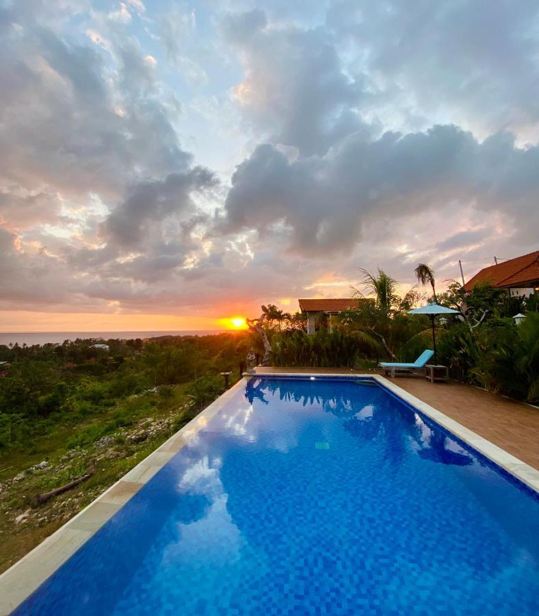 Hotel Gara Gara Sea View Batununggul Exterior foto