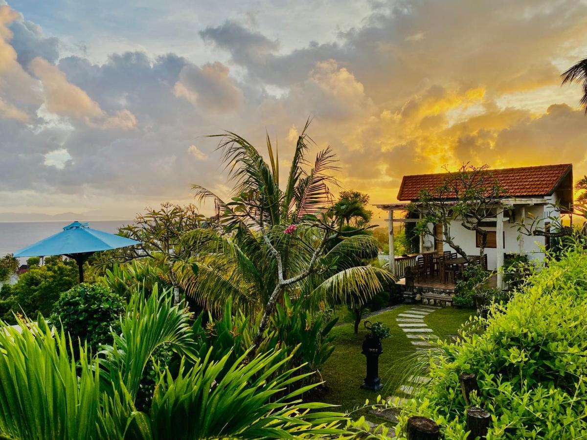 Hotel Gara Gara Sea View Batununggul Exterior foto